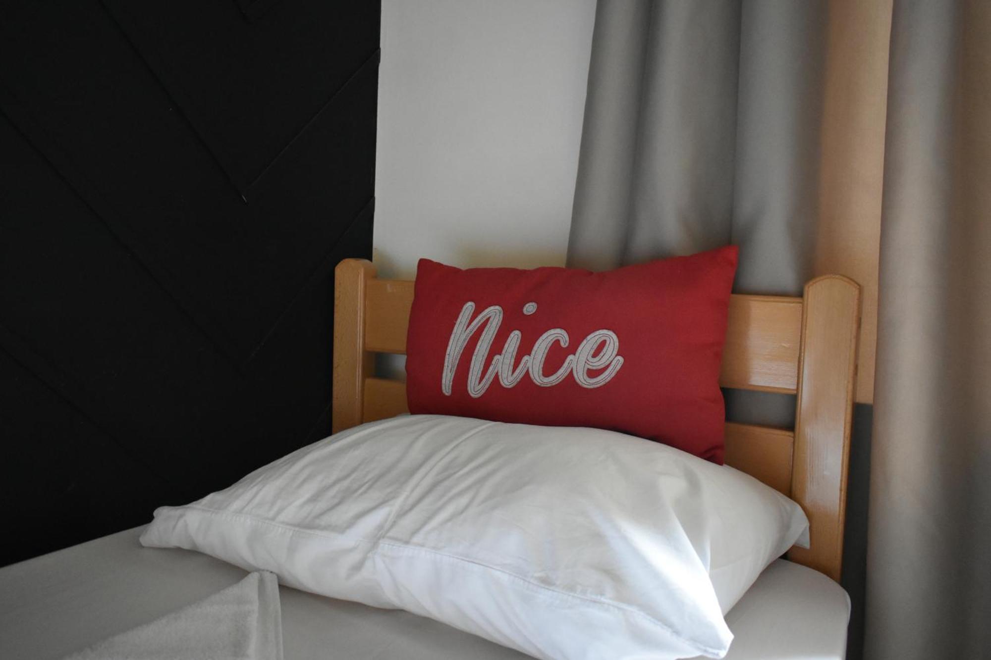 Envoy Hostel & Tours Yerevan Luaran gambar