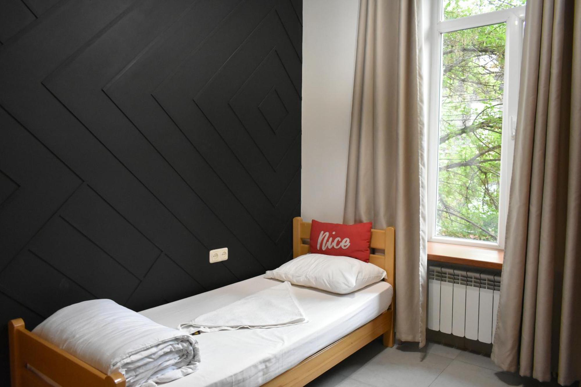 Envoy Hostel & Tours Yerevan Luaran gambar