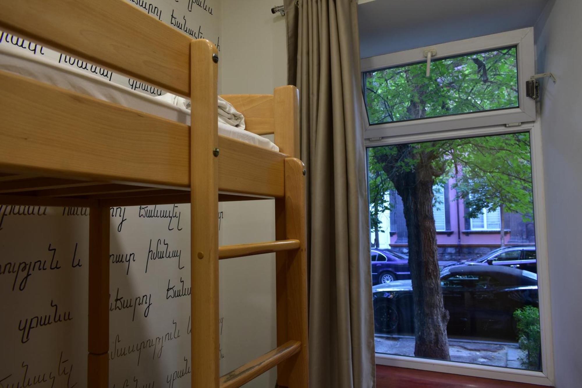 Envoy Hostel & Tours Yerevan Luaran gambar