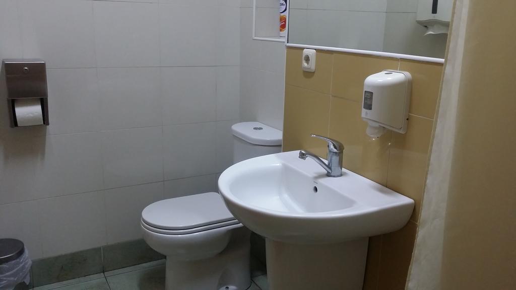 Envoy Hostel & Tours Yerevan Luaran gambar